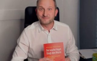 Volker Mayer-Lay CDUCSU empfiehlt das Buch Der wache Vogel fängt den Wurm